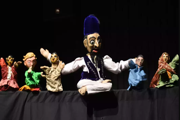 Image of the puppet show.